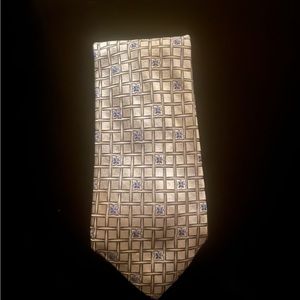 Jos A Bank Silver Designed Tie
